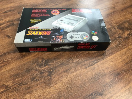 Консоль Super Nintendo SNES