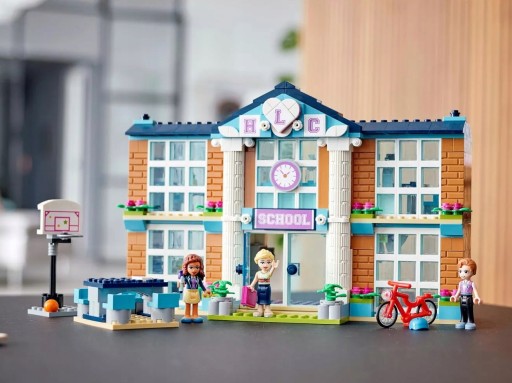 LEGO FRIENDS 41682 ШКОЛА ХАРТЛЕЙК СИТИ
