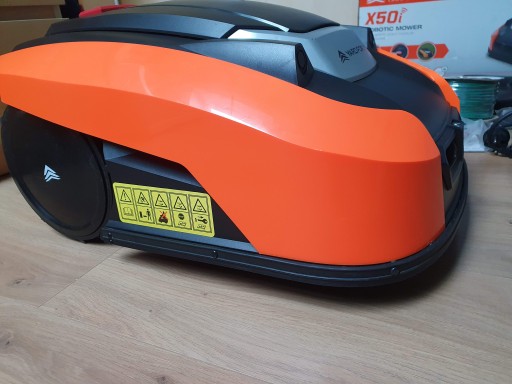 ROBOT KOSZĄCY YARD FORCE X50i WIFI APLIKACJA 500m2 ZESTAW