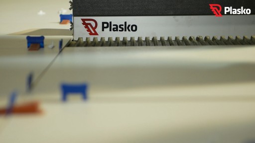 Plasko SOLID 12 зубчатый шпатель с крышками 600мм