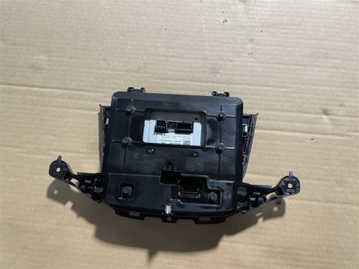 Экранная радиостанция 39217909opel Astra 5 V K Lift 19