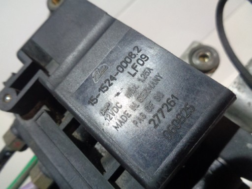 РАСПРЕДЕЛИТЕЛЬ ПОДВЕСКИ AUDI Q7 15152400062
