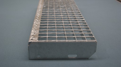 РЕШЕТКА МЕТАЛЛИЧЕСКАЯ СТУПЕНИ WEMA TREPY 1000х240 30х3