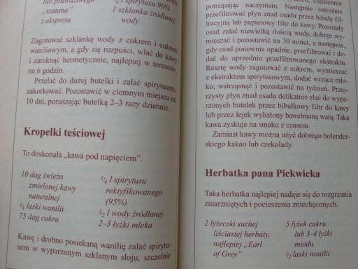 Nalewki, likiery i wina domowe, Caprari