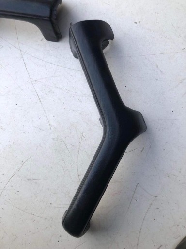 РУЧКИ ОБИВКИ ДВЕРИ ПЕРЕДНЯЯ Л+П AUDI 80 B4 POLIFT