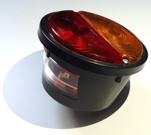 Пластиковый задний комбинированный фонарь, правый указатель поворота 12V 24V W16L C330