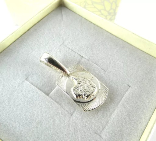СЕРЕБРЯНЫЙ КУЛОН ИИСУС 925 2.75G