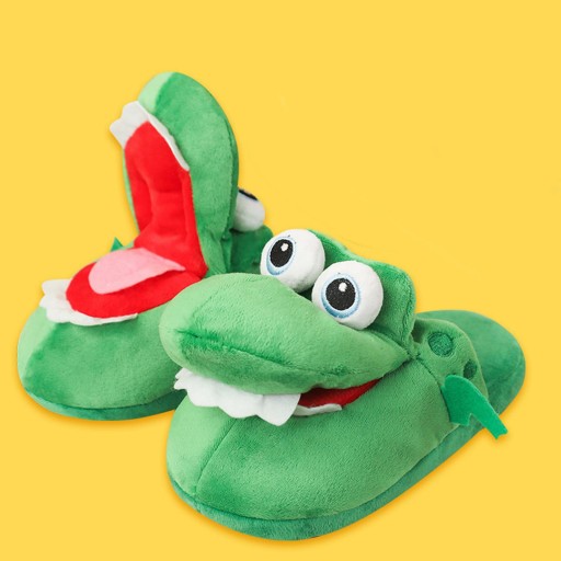 Модные зимние теплые тапочки Crocodile Lips.
