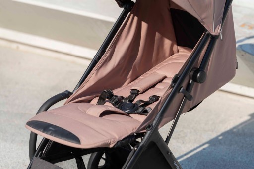 Lekki Wózek Spacerowy Carrello Nero | Pear Green