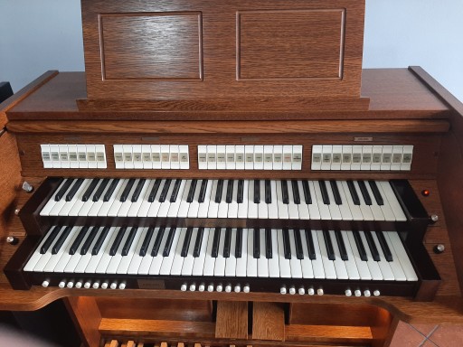 ЦИФРОВОЙ ЦЕРКОВНЫЙ ОРГАН JOHANNUS WESLEY JUBILATE DELUXE
