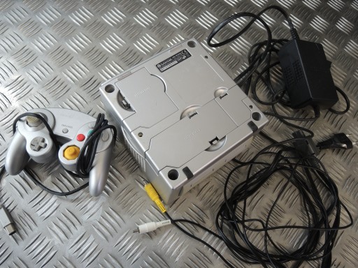 КОНСОЛЬ NINTENDO GAMECUBE