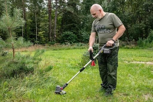 ТРИММЕР НА ГРАФИТОВОМ АККУМУЛЯТОРЕ KOSA 18V 6Ah E+
