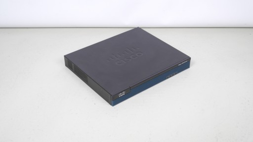 ROUTER CISCO 1900 1921/K9 V05 +EHWIC-4ESG /778