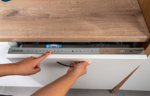 Посудомоечная машина GRUNDIG GNVP4631DW