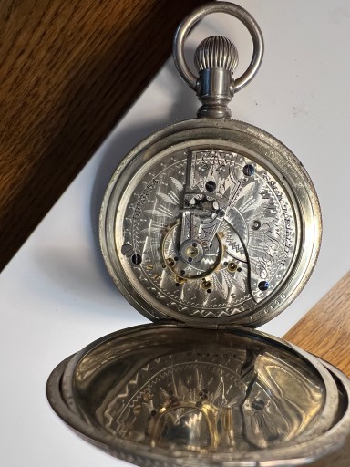 Серебряные карманные часы American Waltham, большой диаметр 5,5 см, гравировка