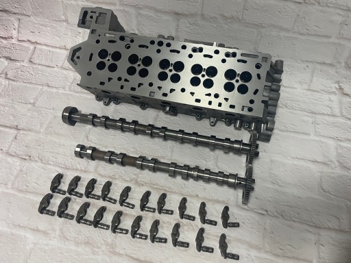Головка блока цилиндров Volvo 2.0 D3, D4, 2.4 D5 30777365, 30777363, 31401466, 30731988, 08687846