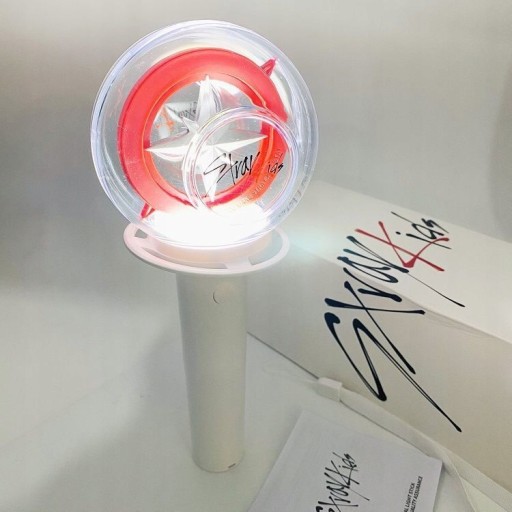 Лайтстик Stray Kids поддерживает подключение Bluetooth