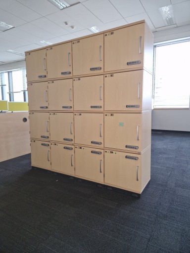 Kinnarps Loker Серия Storage и шкаф для личных вещей