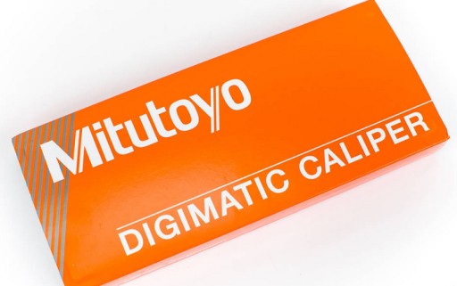 Электронный штангенциркуль Mitutoyo 150 мм.