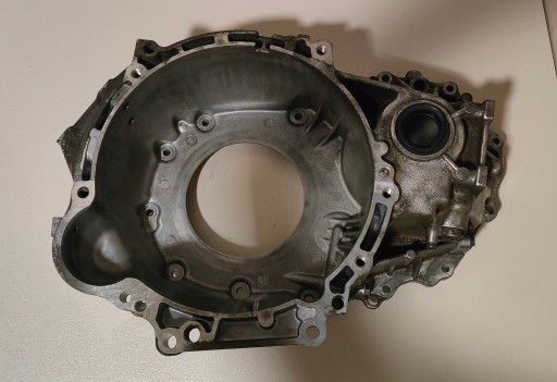 Передняя часть корпуса коробки передач U341E