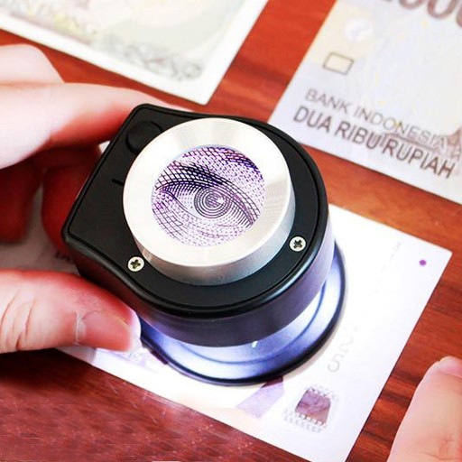Ręczny wzmacniacz do czytania z lupą na stole