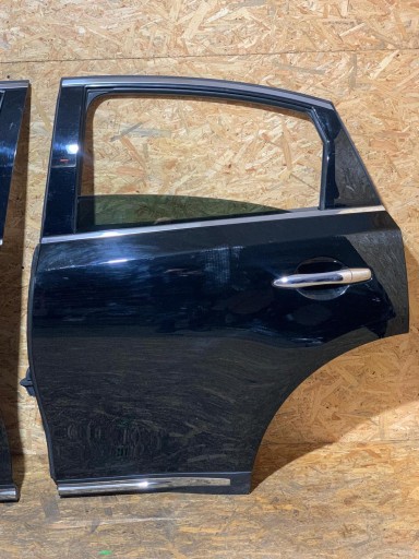 ДВЕРЬ ЗАДНЯЯ ЛЕВАЯ INFINITI FX37 FX50 FX30D QX70 KH3