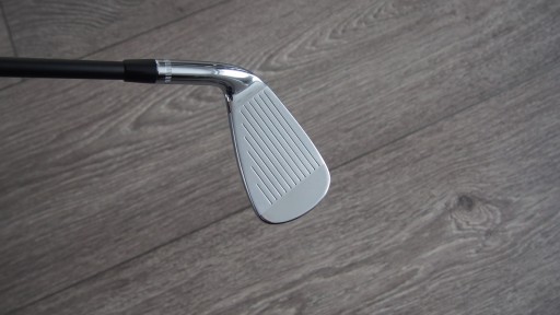 Модель Wilson Staff Utility Golf Iron Hybrid 18 ST
