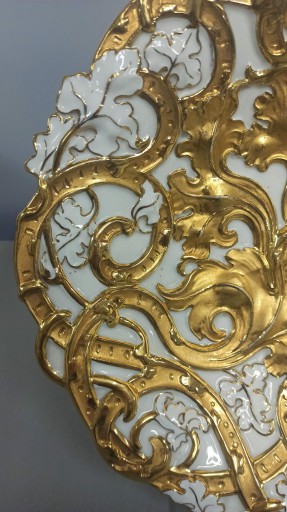 PATERA MIŚNIA MEISSEN BOGATA W SATYNOWE ZŁOCENIA
