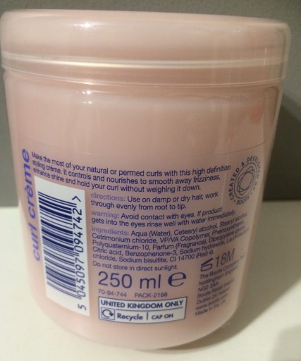 BOOTS ESSENTIALS CURL CREME 250ML
