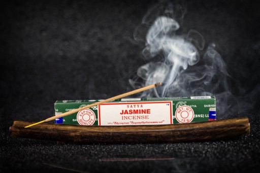 NAG CHAMPA kadzidełka PYŁKOWE SATYA 15g Jaśmin