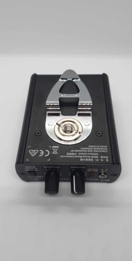 Усилитель для наушников Behringer Powerplay P1