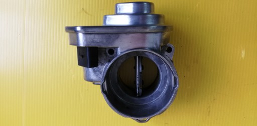 Дроссельная заслонка BKC BKD BKP 1.9TDI 2.0TDI 038128063M