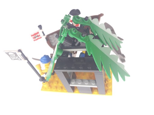 LEGO Pirates (6258) Лачуга контрабандистов