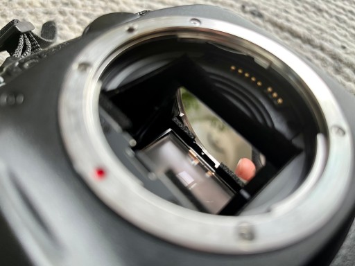 Зеркальная камера CANON EOS 5D Mark II