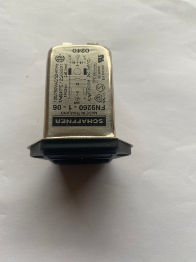 Противопомеховый фильтр EMI 250В 10А с розеткой