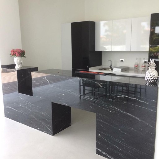 VIA LACTEA Столешница из черного гранита, 3 см, сатинированный полированный