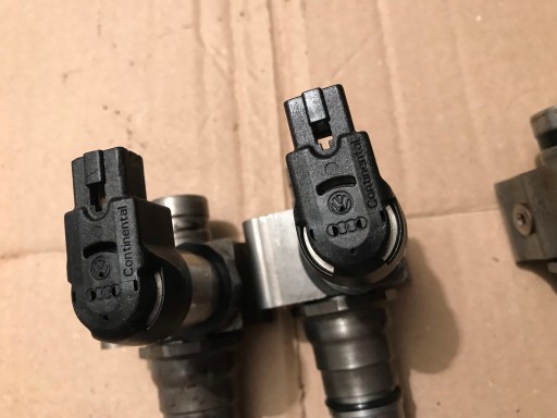 НАСОС-ФОРСУНКИ AUDI 2.0 TDI BMN BRD 03G130073T