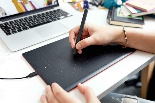 Набор графического планшета One by Wacom M CTL-672N со стилусом LP-190K