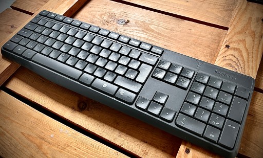 БЕСПРОВОДНАЯ клавиатура LOGITECH