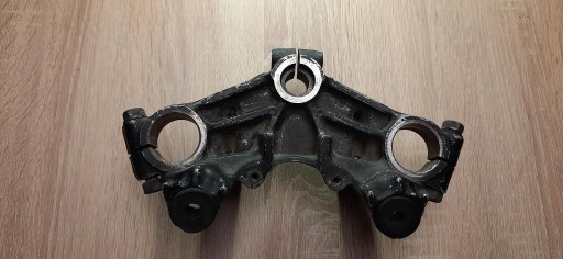 SUZUKI GS 550 ПОДВЕСКА ВЕРХНЯЯ ПОЛКА