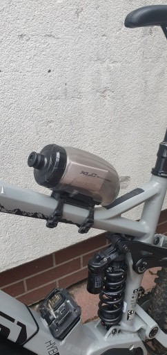 Велосипедная бутылка для воды с магнитным держателем XLC WB-K07 Fidlock 450 мл, бесцветная