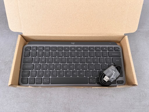 LOGITECH MX Keys Mini — беспроводная клавиатура премиум-класса
