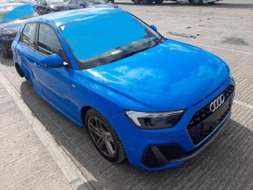 AUDI A1 S-LINE ЗАДНИЙ БАМПЕР СВЕТОДИОДНЫЙ ФОНАРЬ 19R