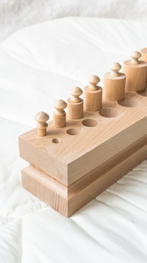 Cylindry do osadzania Montessori Zestaw 4 bloki Pomoce dydaktyczne