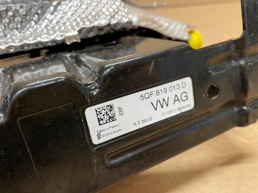 AUDI E TRON ТЕПЛООБМЕННИК 5QF963231C 5QF819013D