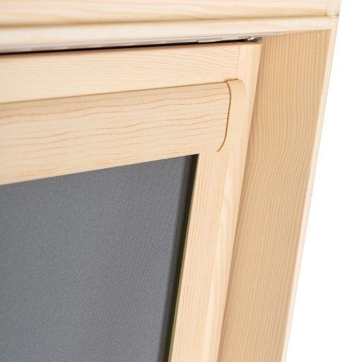 Рулонная штора Blackout 78x140 на окна Fakro Velux
