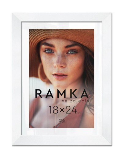 Белая фоторамка 18х24 см. Фоторамка