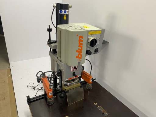 BLUM MINIPRESS PRO M53.1050 ПЕТЛИ-СВЕРЛИЛЬНЫЙ СТАНОК
