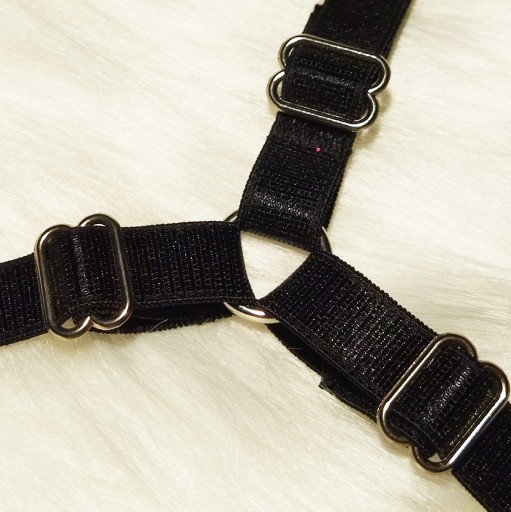 Декоративная обвязка НА БЕДРО ремни HARNESS body CHOKER