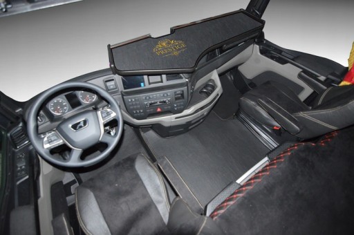 ЧЕХОЛЫ PRESTIGE LINE MAN TGX 2020 ГОДА 1 ШТ.